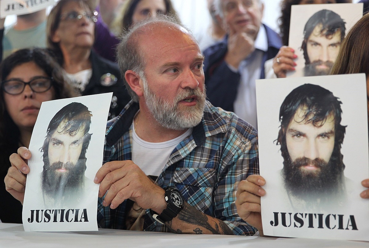Sergio Maldonado pidiendo justicia por su hijo