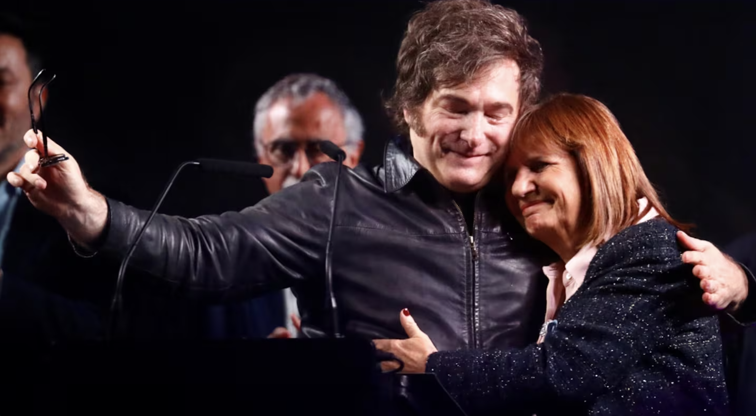 Milei duerme con el enemigo: ¿Bullrich el plan B del círculo rojo?