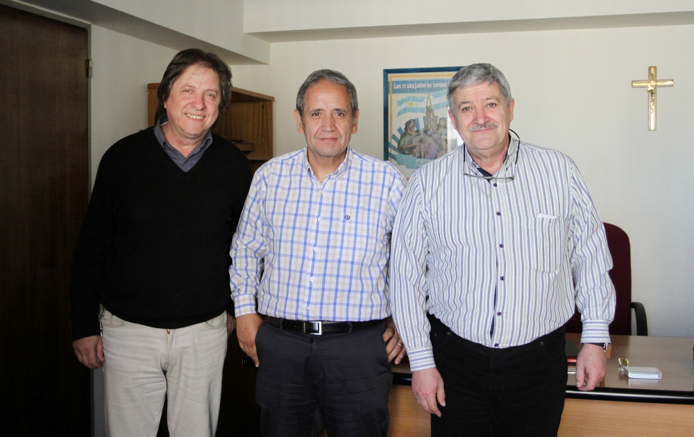 Héctor Amichetti (Federación Gráfica Bonaerense), Sergio Palazzo (Asociación Bancaria) y Horacio Ghlini | Foto: Georgina García